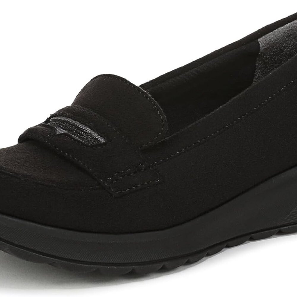 Women's Loafers Black Size 8.5 Wide Slip-On Cloud Technology Recycled